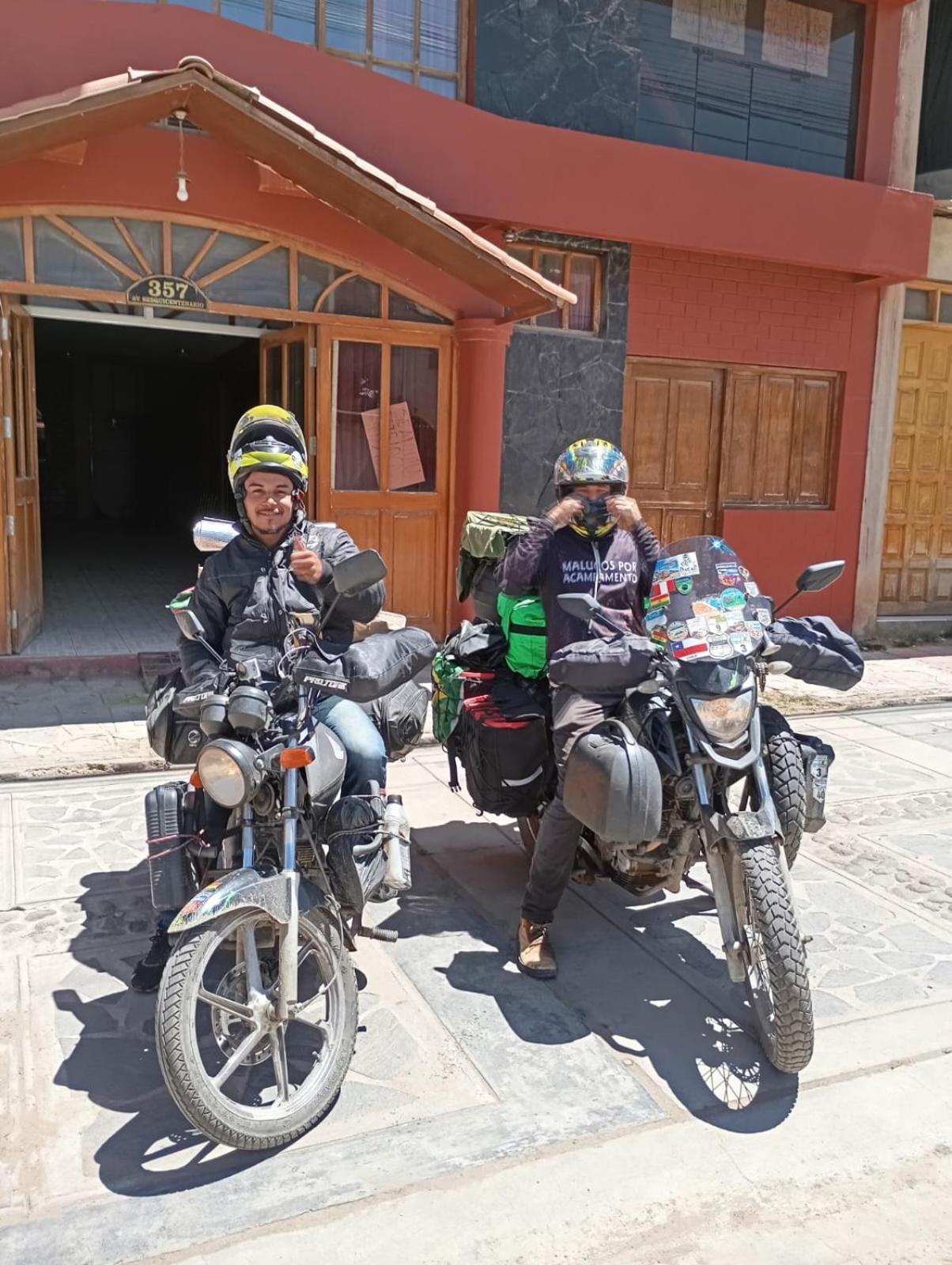 Hostal Vista Al Lago Titicaca Пуно Екстериор снимка
